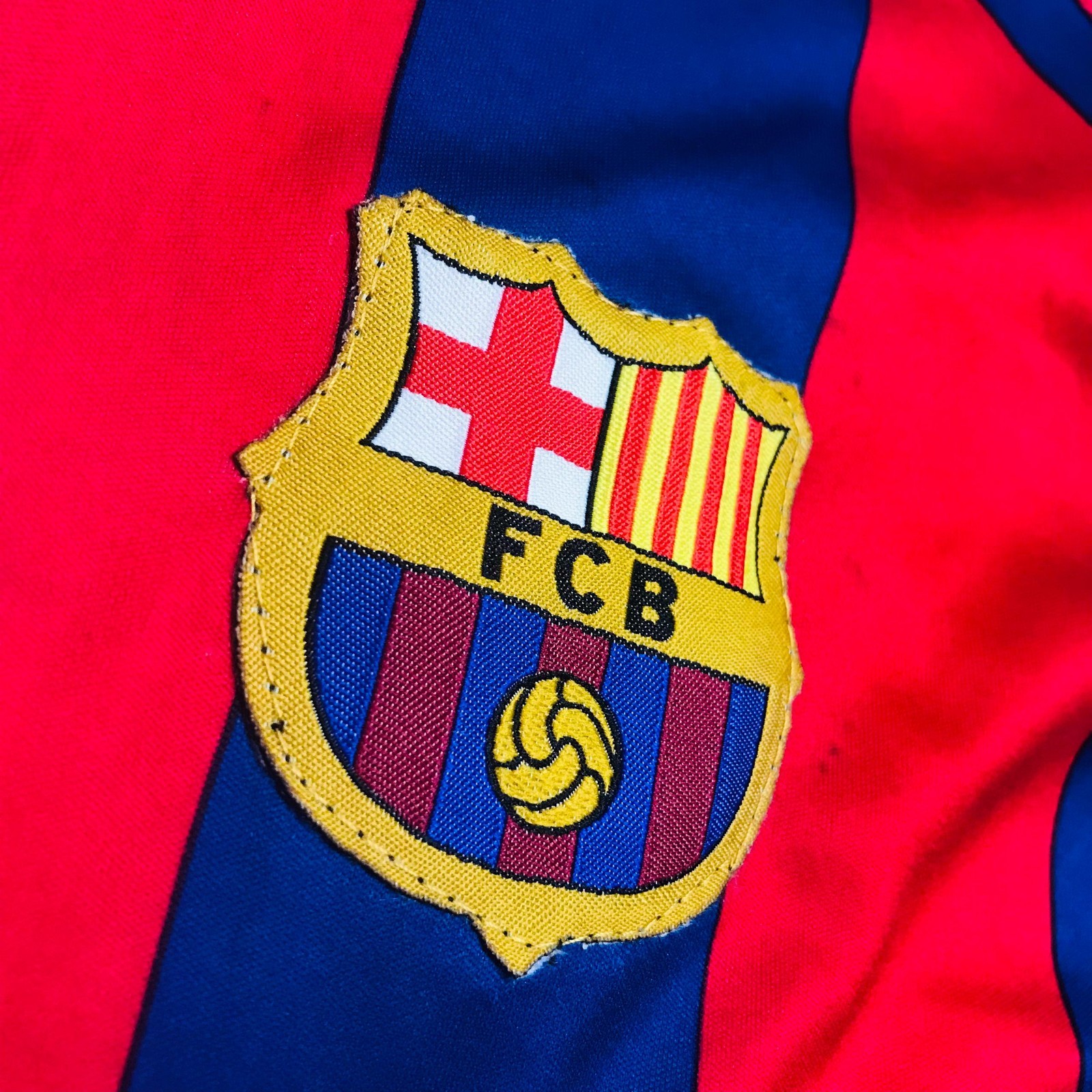 Vintage FC Barcelona Messi #30 Official Product Football Shirt Jersey XL Rare Y2 gallery