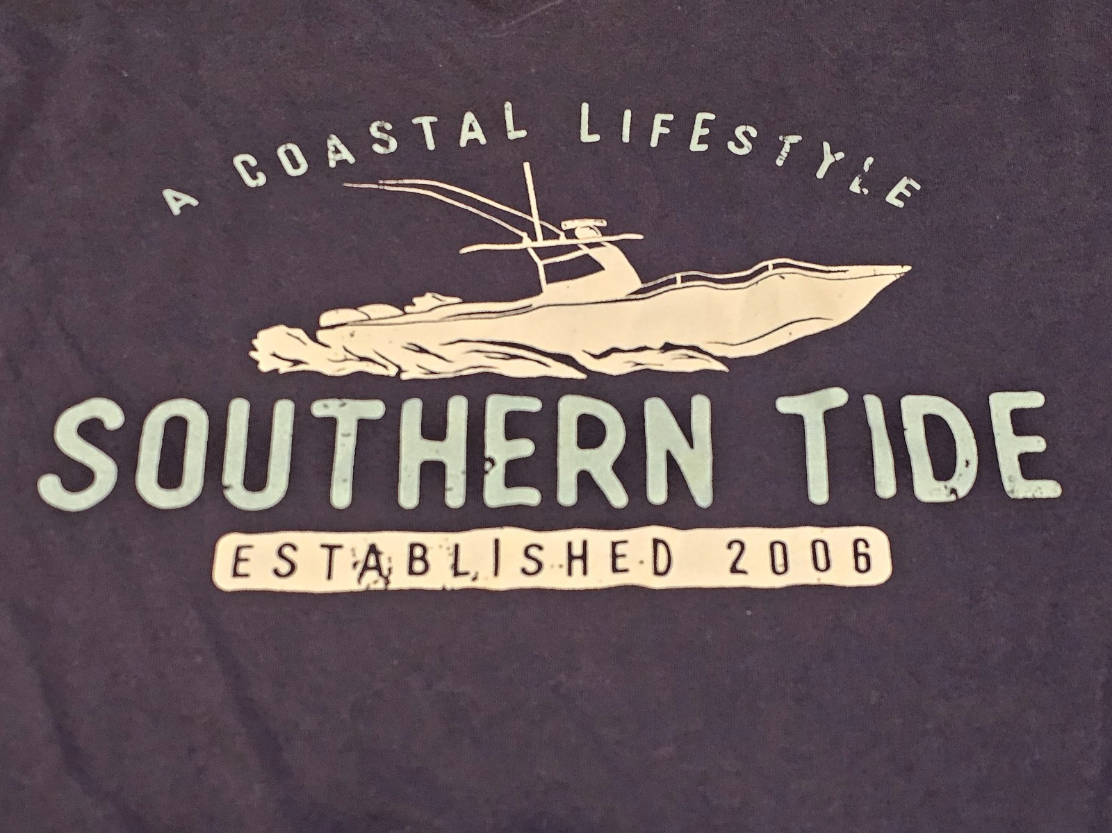 Southern Tide Coastal Lifestyle Fishing Boat Graphic T-Shirt Men’s Small Navy gallery