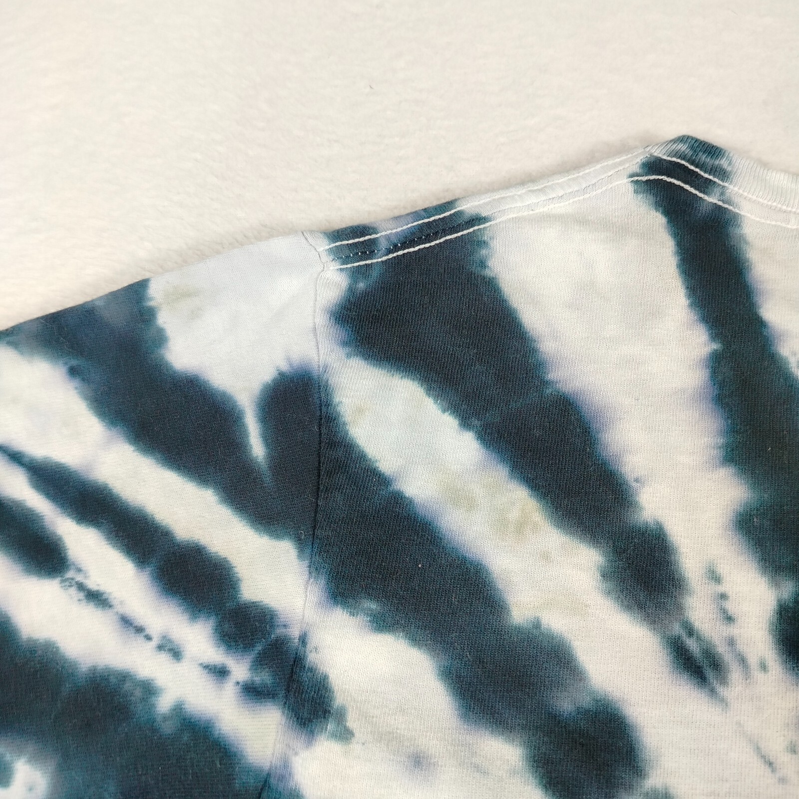 Liquid Blue Shirt Mens Small White Multicolored Tie Dye Kiss Destroyer Rock 70s gallery