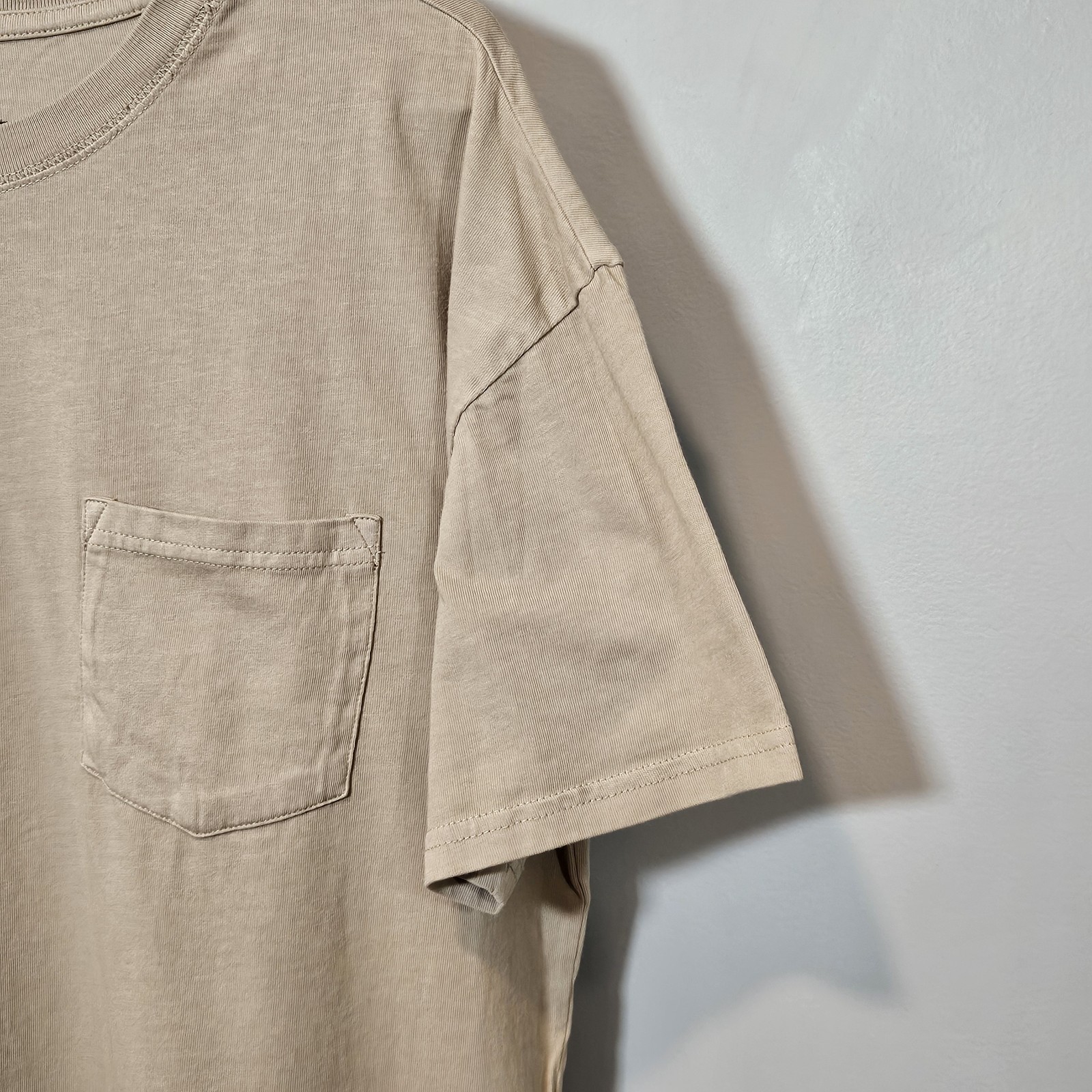 NWT Goodfellow & Co Men’s Size L Tan Relaxed Fit T-shirt Short Sleeves Crew Neck gallery