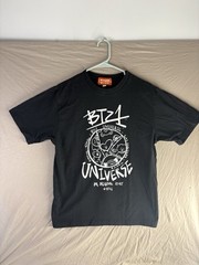 BTS BT21 Universe (Our Original Story) Graphic Print t-shirt Size Medium Clean