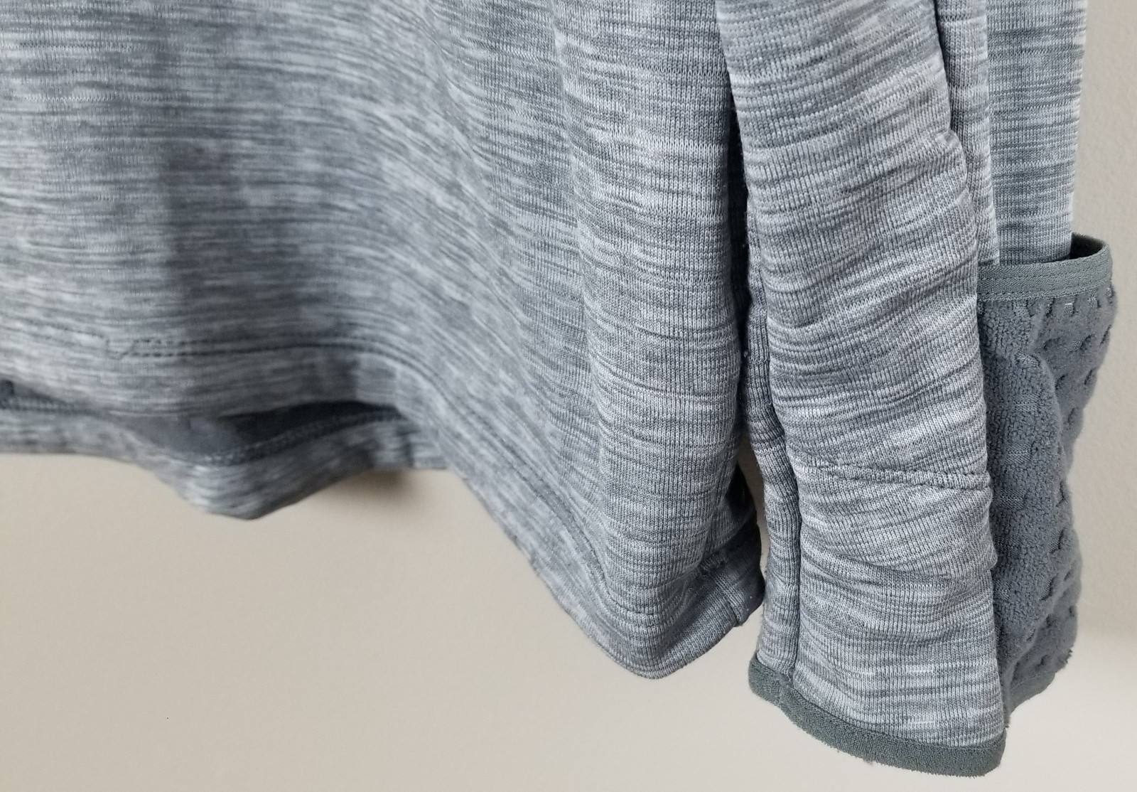 NIKE SPHERE ELEMENT RUNNING TOP SHIRT 1/4 ZIP GREY SILVER 504606-068 (SIZE 2XL) gallery
