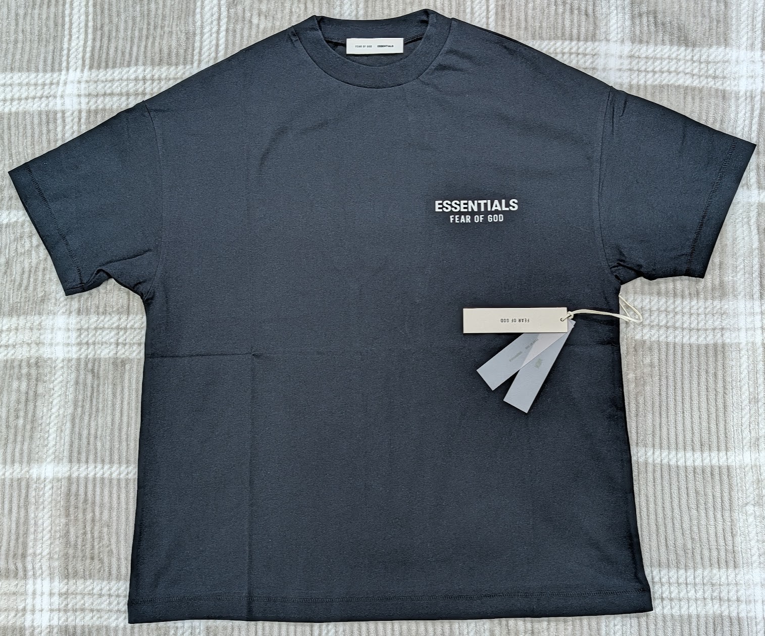 Fear of God Essentials Classic Tee 'Jet Black' XS Size Oversized T-Shirt SS25 gallery