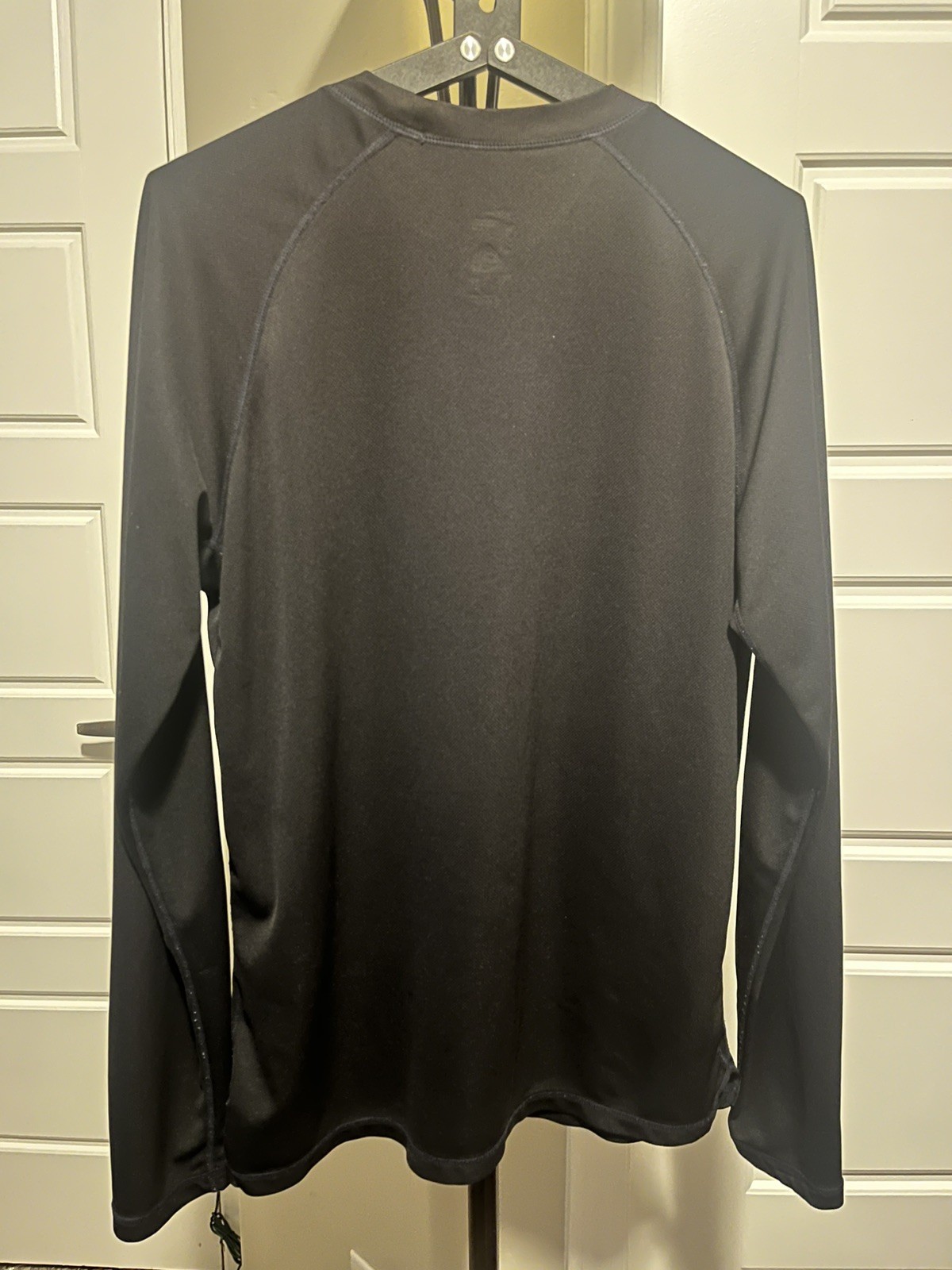 Nike FITDRY ACG Men's Long-Sleeve T-Shirt - Size Medium - Black gallery
