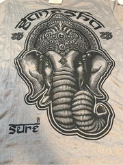 Sure designs Elephant Graphic Tee in Taupe and Black