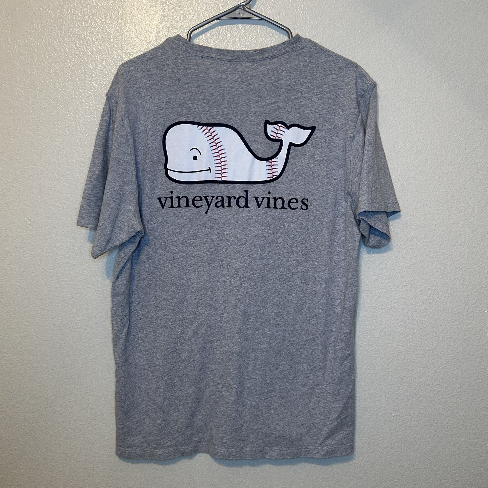 New Vineyard Vines Baseball Shirt Medium Grey Whale Front Pocket BG41 gallery