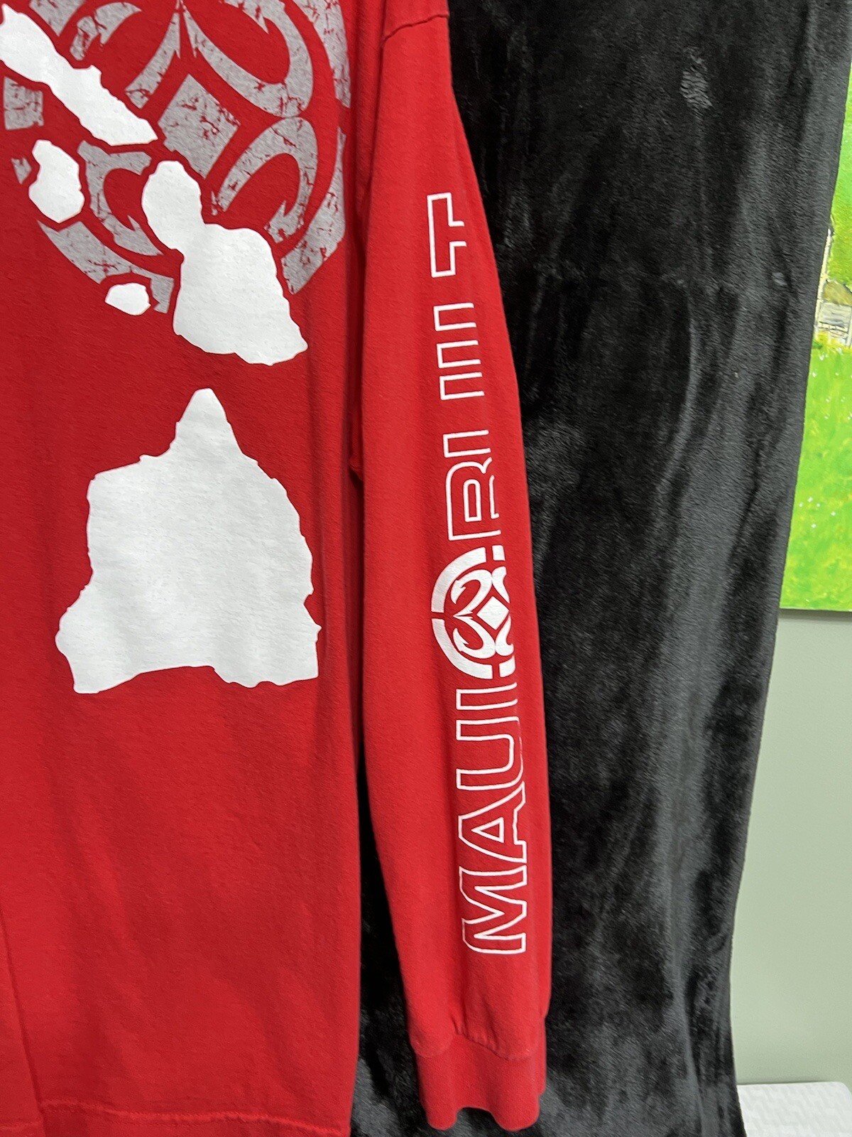 Maui Mens Red Long Sleeve Jersey t-shirt W/Graphic Print Front & Sleeves Sz Lg gallery