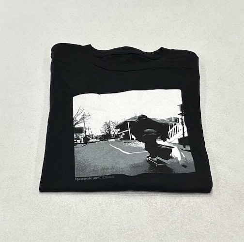 Reebok Men's Regular Fit Short Sleeve Graphic T-Shirt, Black, Size M gallery