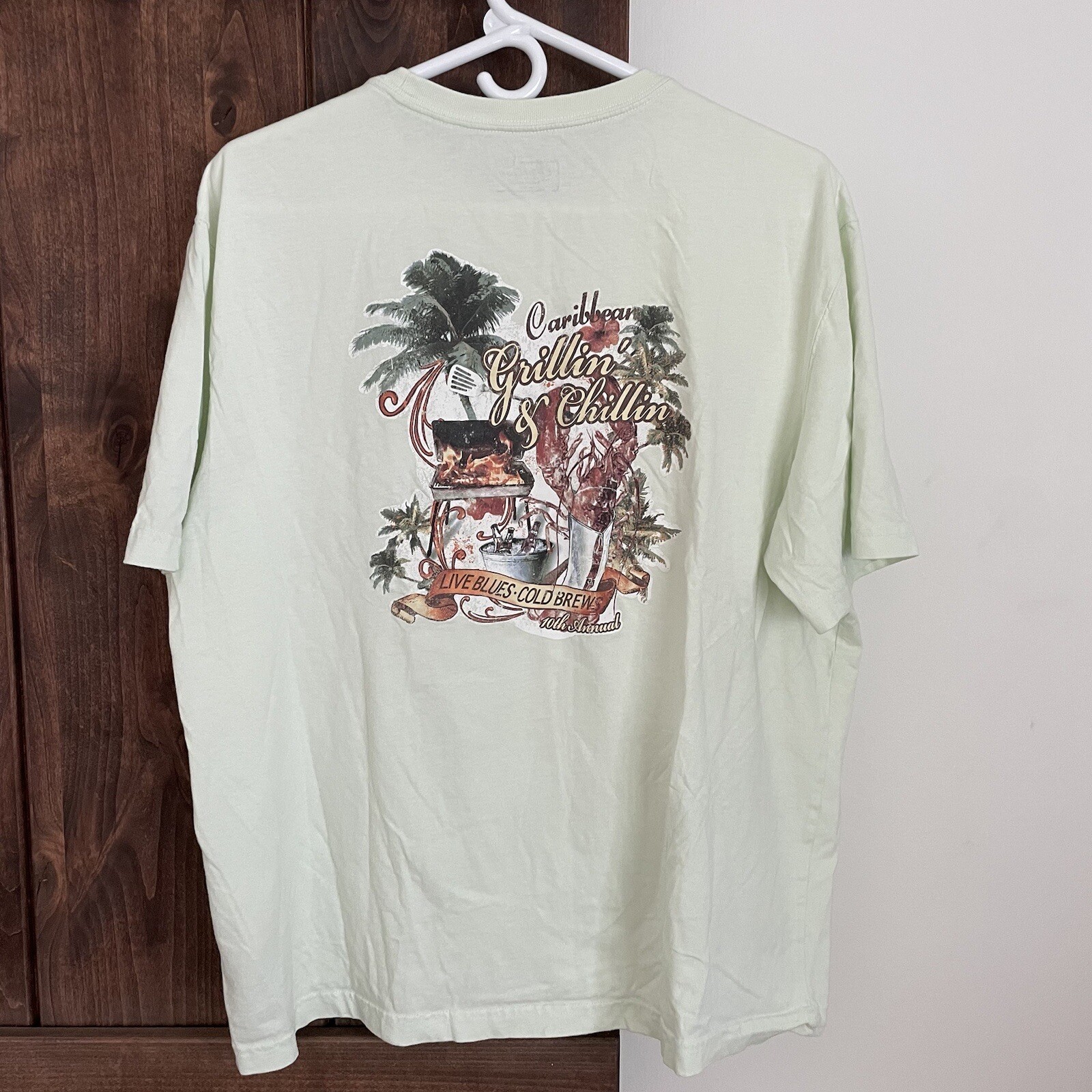 Caribbean T-shirt Mens Large Grilling & Chillin Palm Tree Tropical Beach Dad
