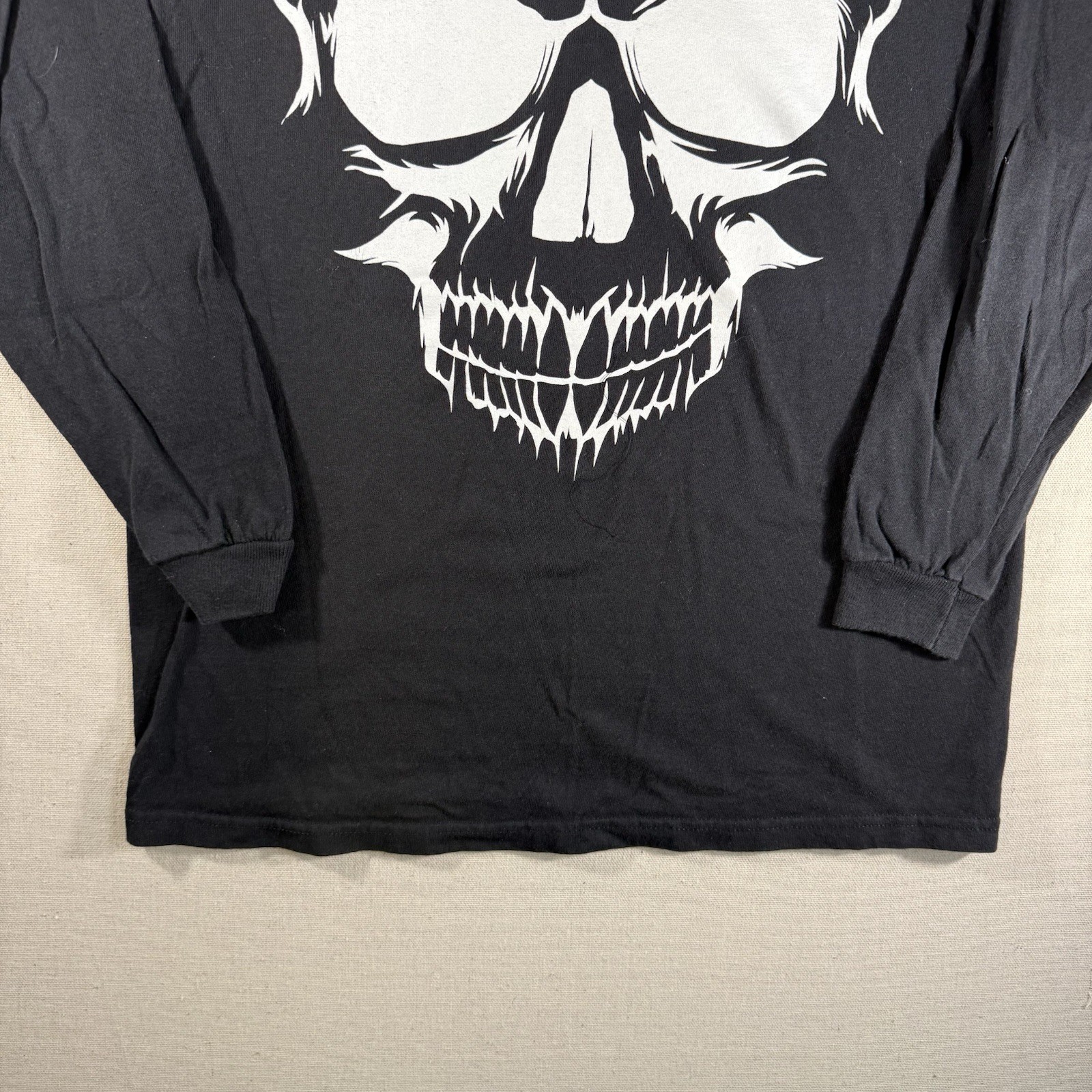 Delta Pro Weight Black Long Sleeve Skull Y2K Vintage Size XL 2000s gallery