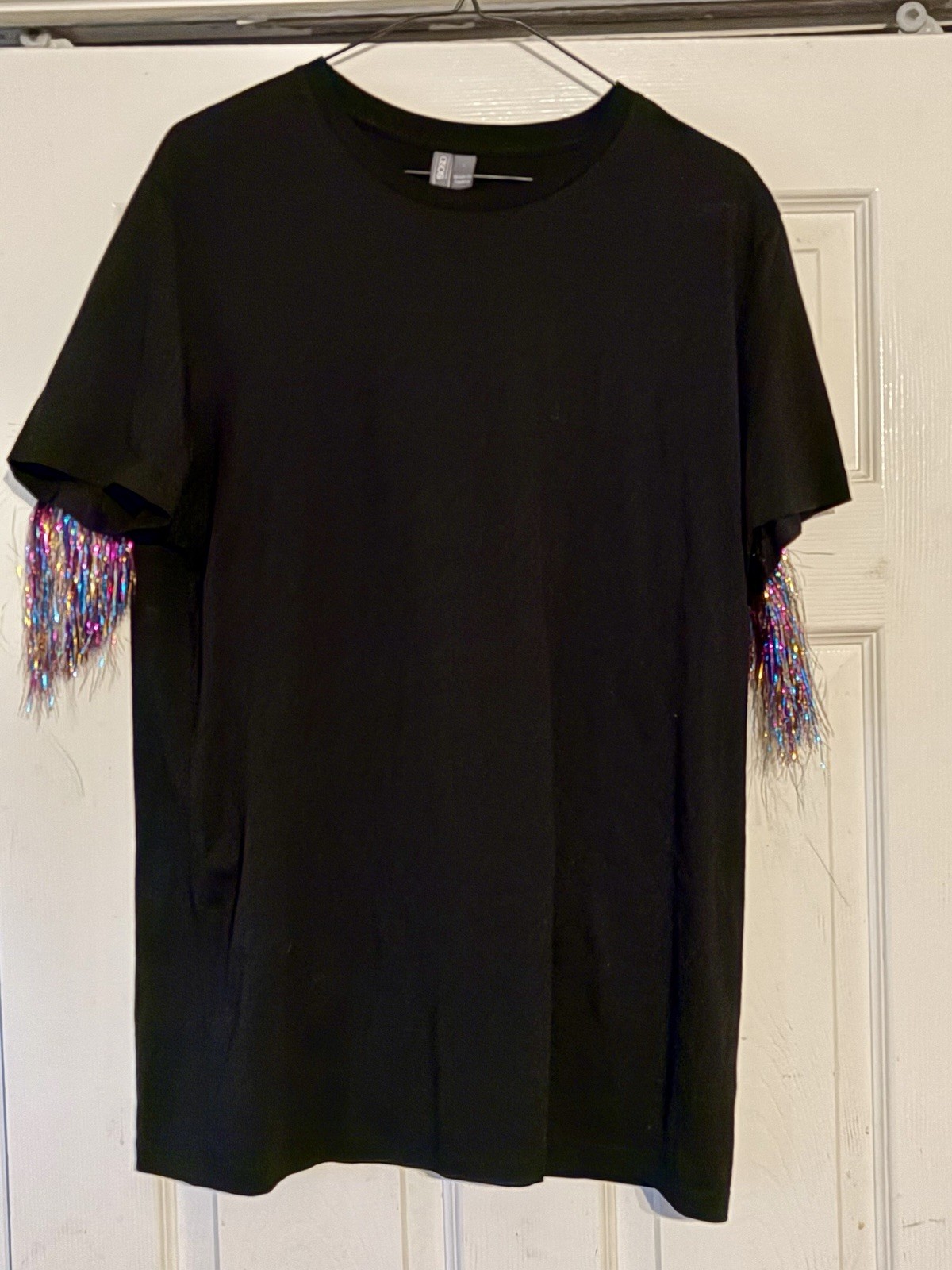 ASOS | T-Shirt Mens| Size Large Black Short Sleeve Tee | Multicolored Fringe