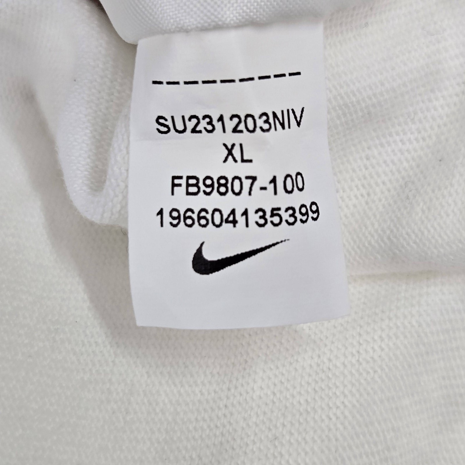 Nike Men Shirt XL White Graphic Sole Food The Nike Tee Logo Oversized Fit gallery