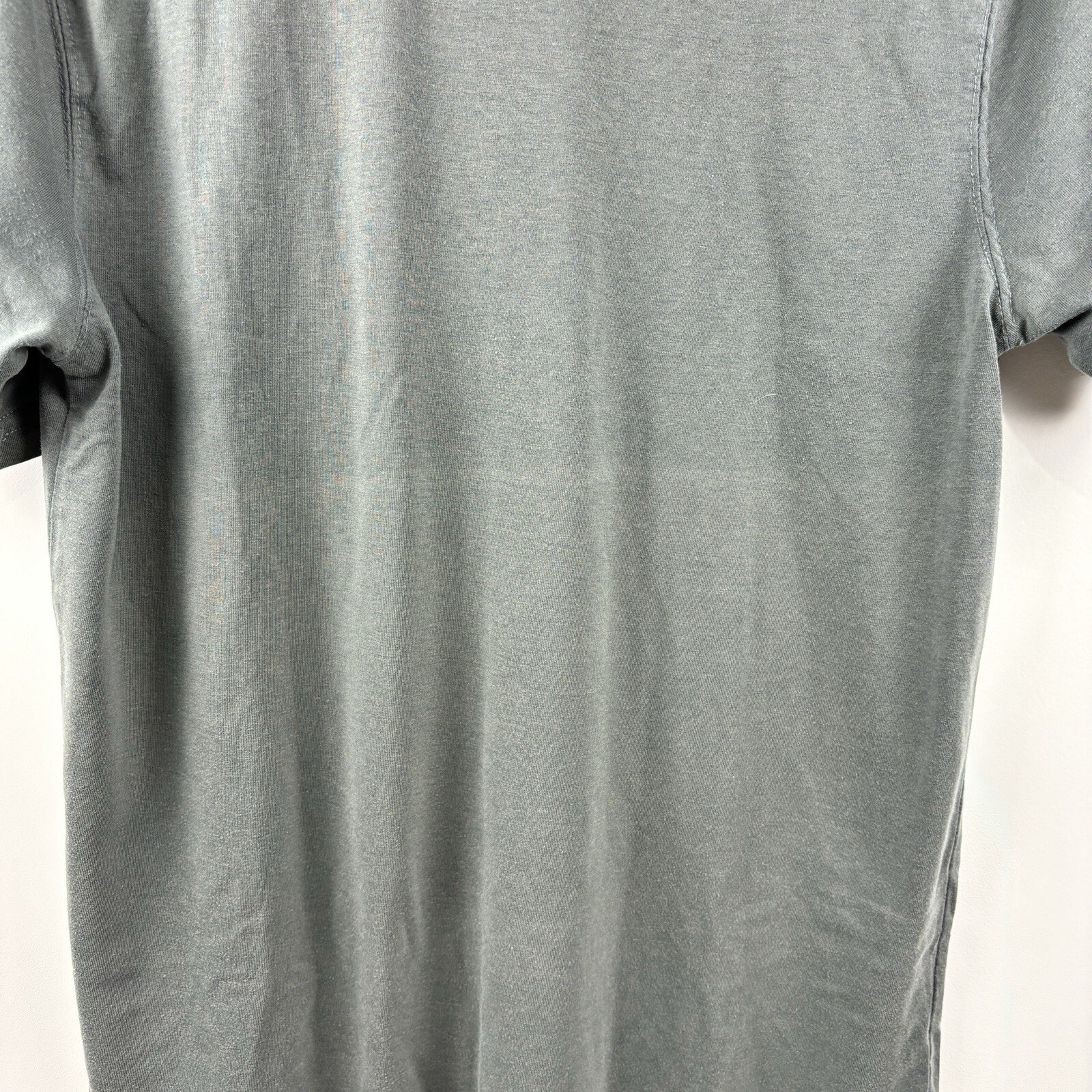 UNKNWN Melbourne Grey Embroidered Round Hem Tshirt Men’s Medium gallery