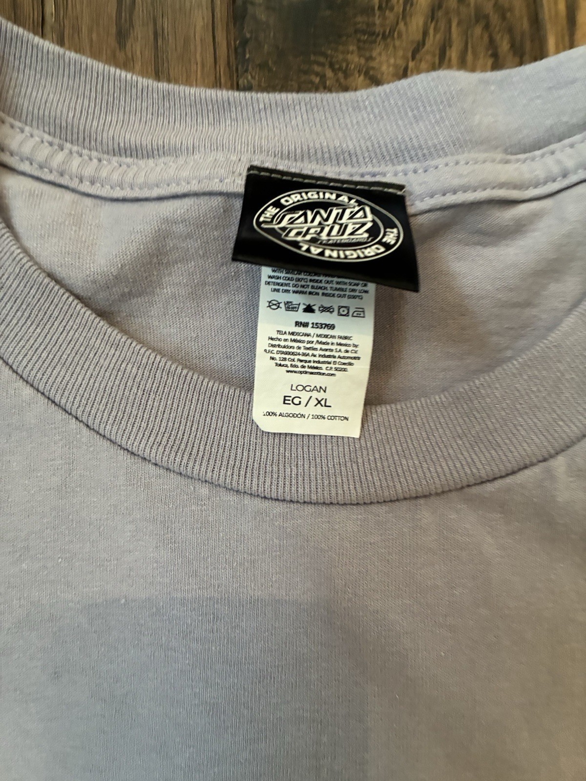 Santa Cruz Men’s Lavender T-Shirt Blue Screaming Hand Size XL gallery
