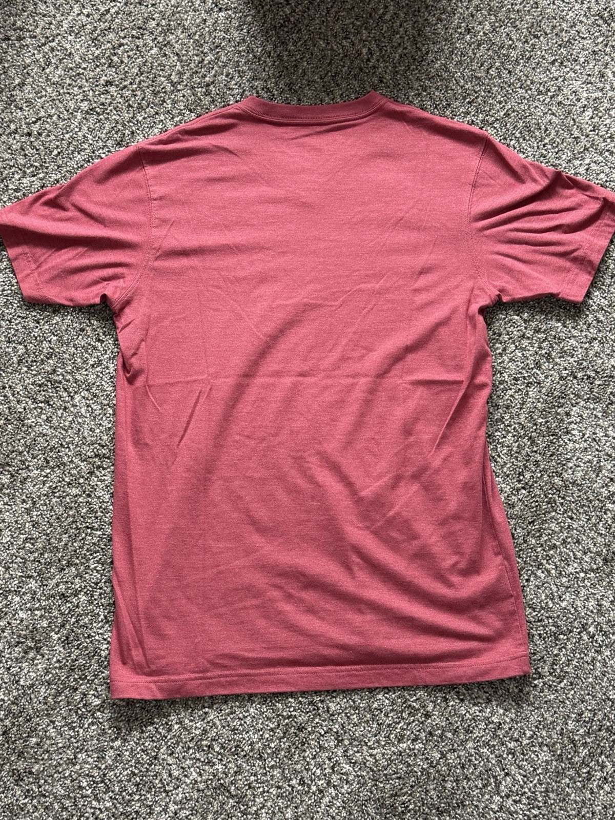Eddie Bauer Men TM Red V-Neck Short Sleeve T-Shirt gallery