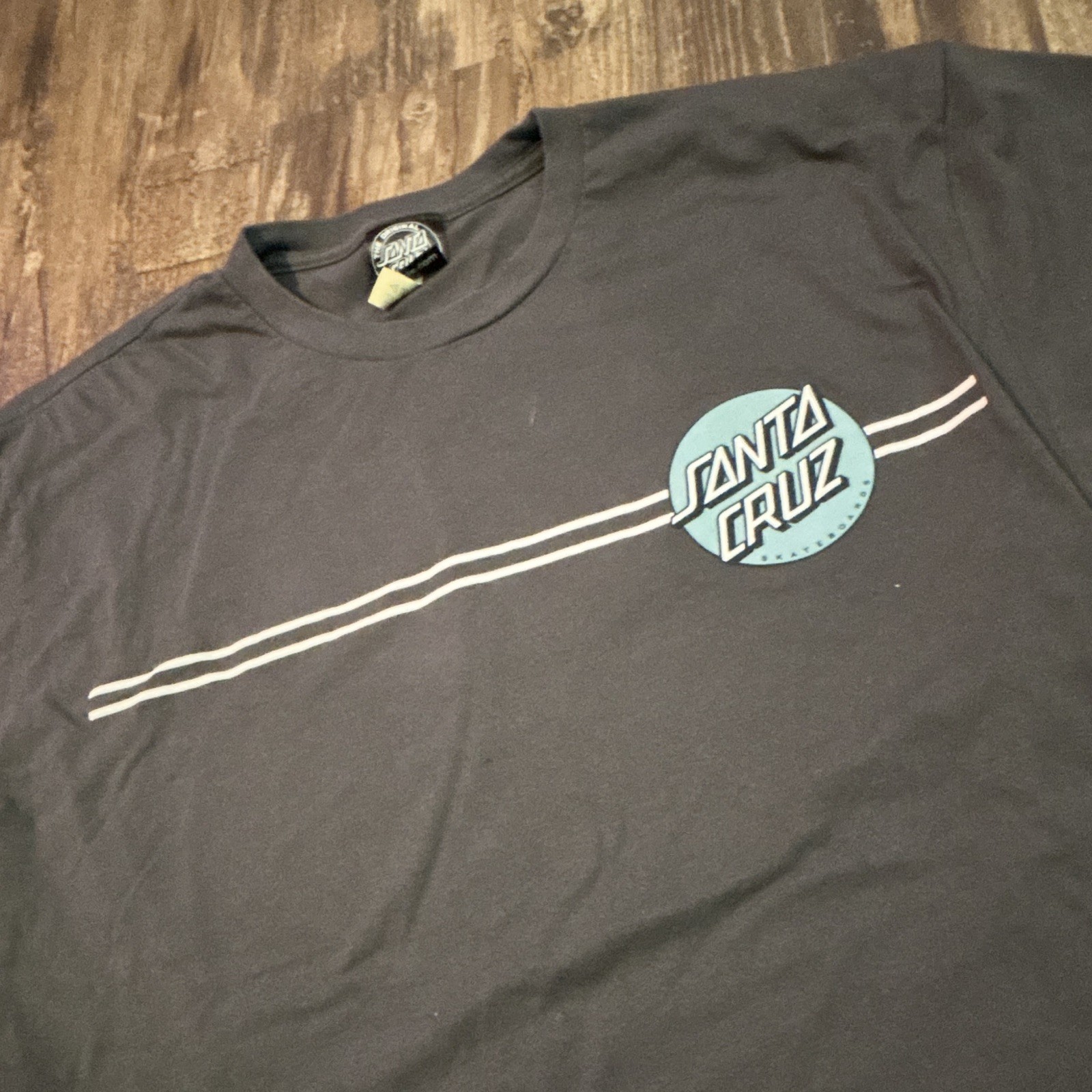 Santa Cruz Men’s Black Logo Graphic Double-Sided Crew Neck Cotton Tee Size M gallery