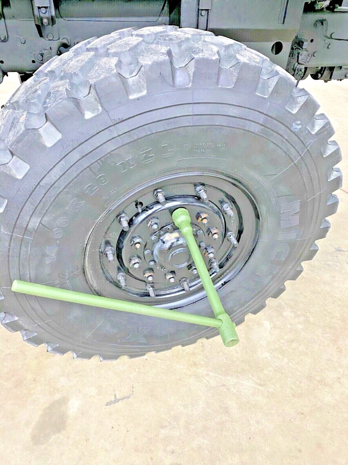 Tire tool lug nut wrench with breaker bar M35a2 M809 M939 5 tons M923 M35a3 M105