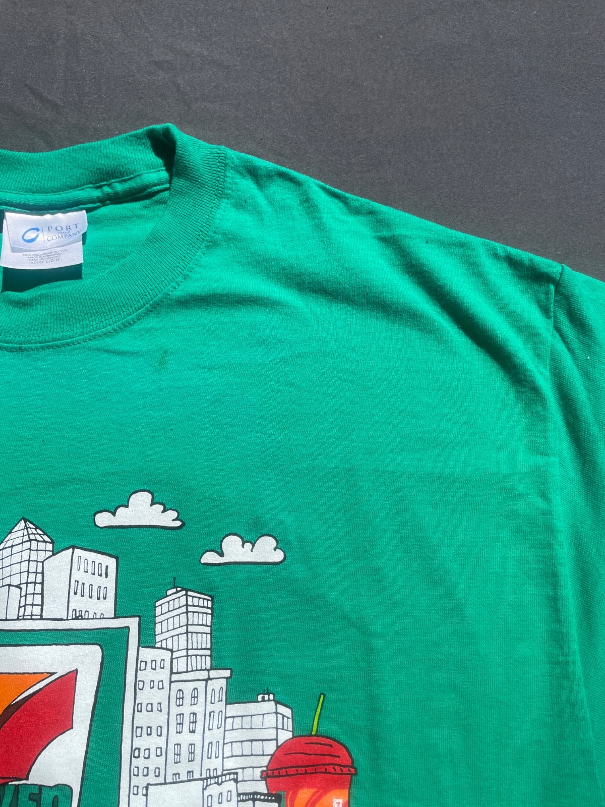 MENS VINTAGE GREEN NOVELTY 7-11 SHIFT TEE ST089 gallery