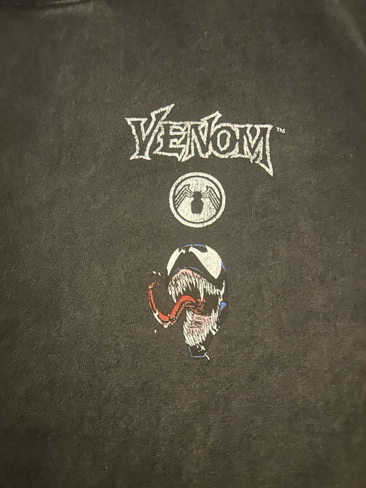 Brand New Marvel Venom Graphic T-Shirt Black Size L Large NWOT gallery