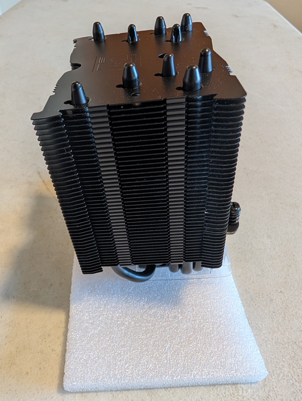 Noctua NH-U9S chromax.black CPU Cooler with Mounting Bracket - AMD/Intel