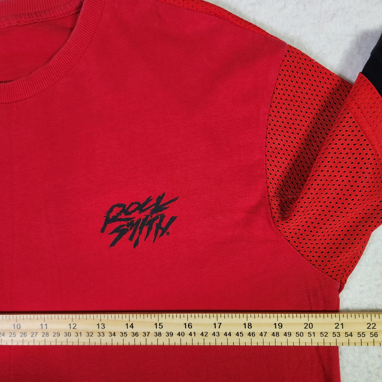 Vintage Rocksmith T-shirt Large Red Streetwear Mesh Kangaroo Pocket Made In USA gallery
