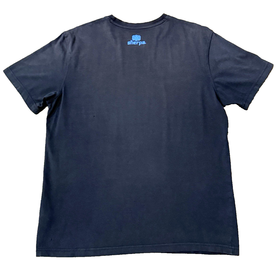 Sherpa Adventure Gear Prayer Flag Graphic T-Shirt Navy Outdoor Tee Large gallery