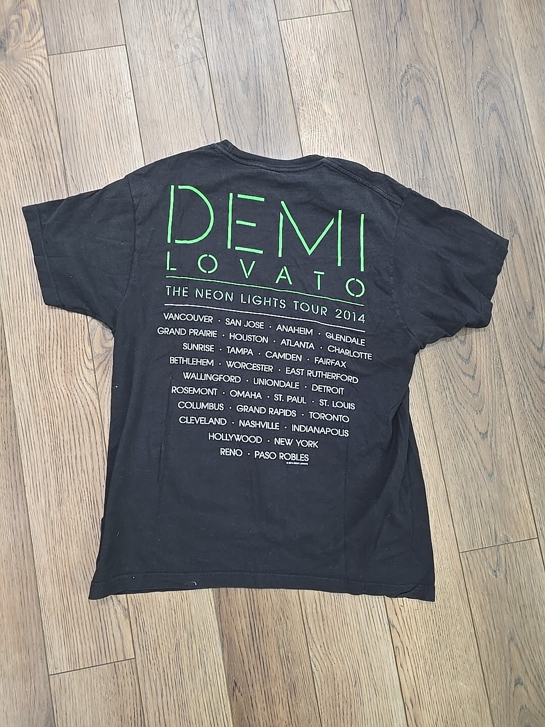 Demi Lovato 2014 Neon Lights Tour Graphic T Shirt Mens Size Large Black gallery