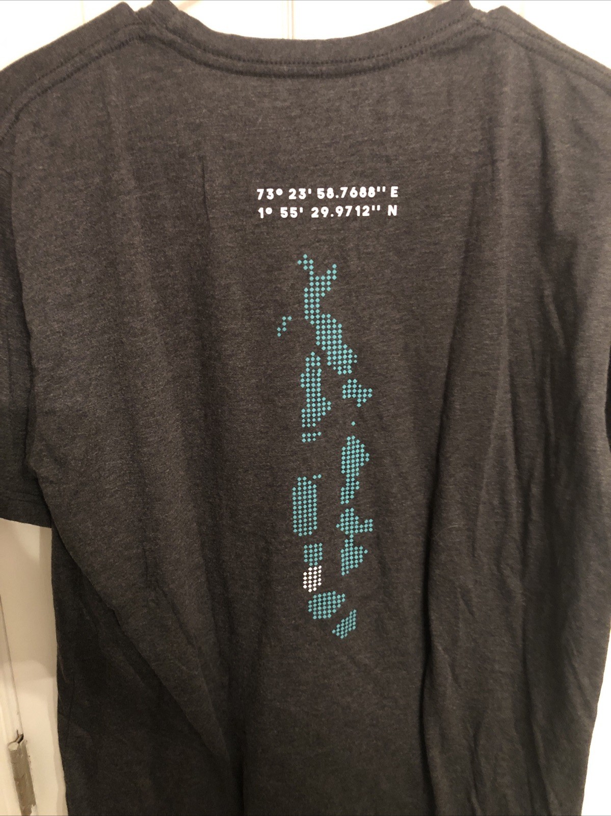 Sea Tribe Maldives “Coordinates”100% Cotton Graphic Gray Tee Shirt. Mens XL NWOT gallery