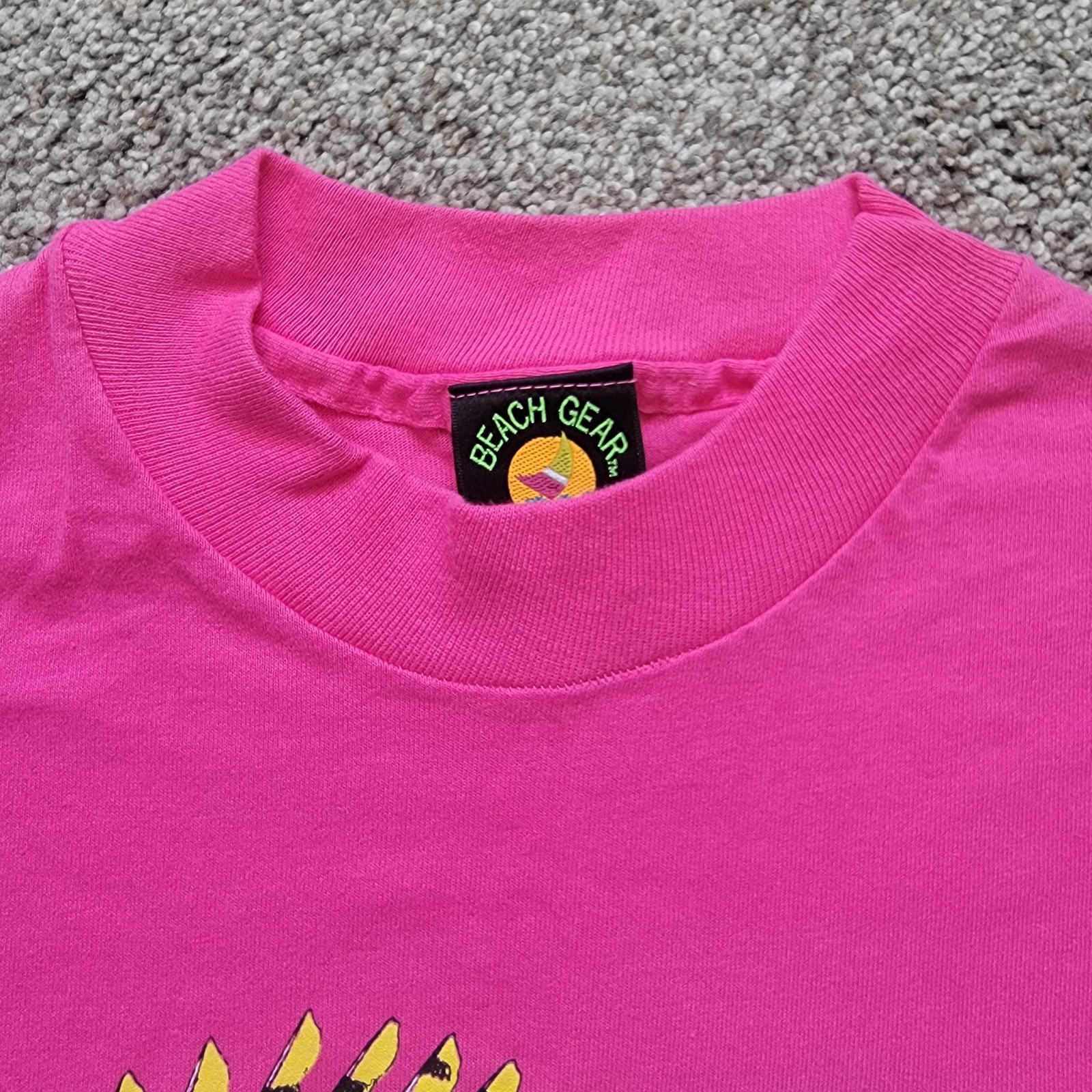 Vintage Beach Gear T Shirt Mens Medium Pink Colorful Fish Graphic Single Stitch gallery