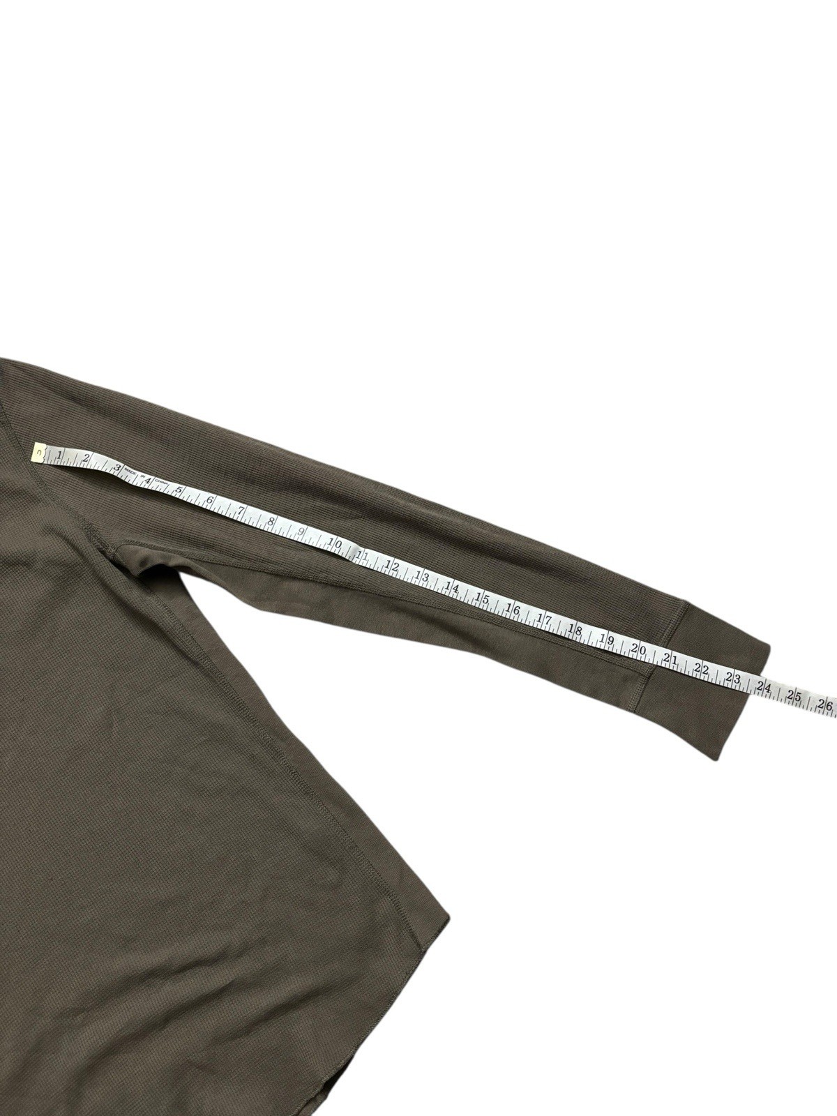 Vince Shirt Mens Size Medium Dark Olive Wafer Knit Henley Shirt Long Sleeve Slim gallery