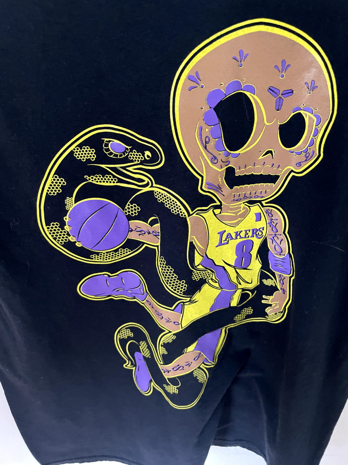 Los Angeles Lakers Kobe Bryant #8 Black Mamba Snake Skeleton T Shirt M gallery