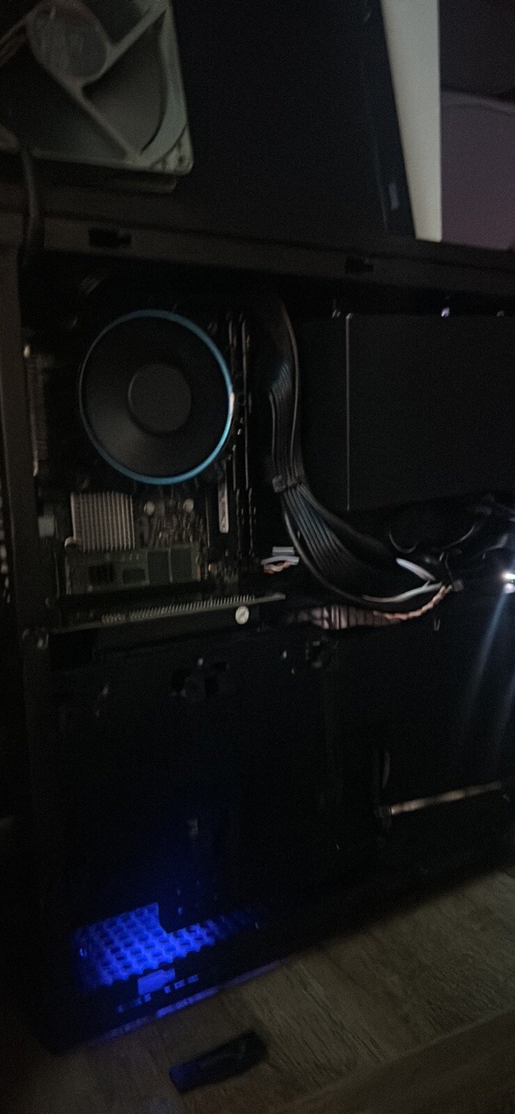 I7 + 4060TI Console Size Gaming PC