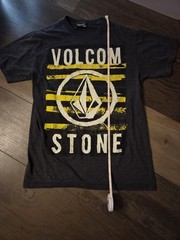 Volcom Men’s Dark Gray Yellow Graphic Logo Crew Neck Cotton Blend T-Shirt Size S