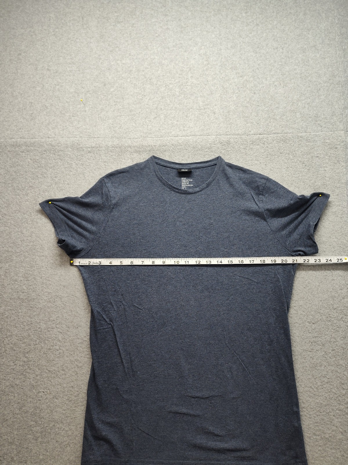 H&M Men Shirt L Gray Crew Neck Short Sleeve Flat Front Stretch Pullover Tee gallery