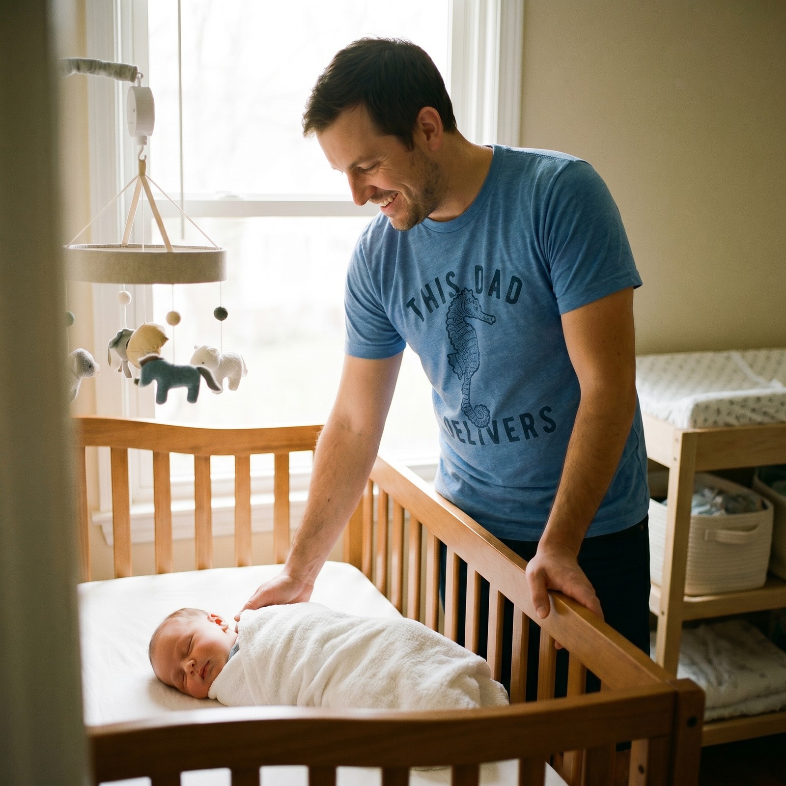 Mens This Dad Delivers T Shirt Funny Seahorse Humor Father's Day Birth Novelty gallery