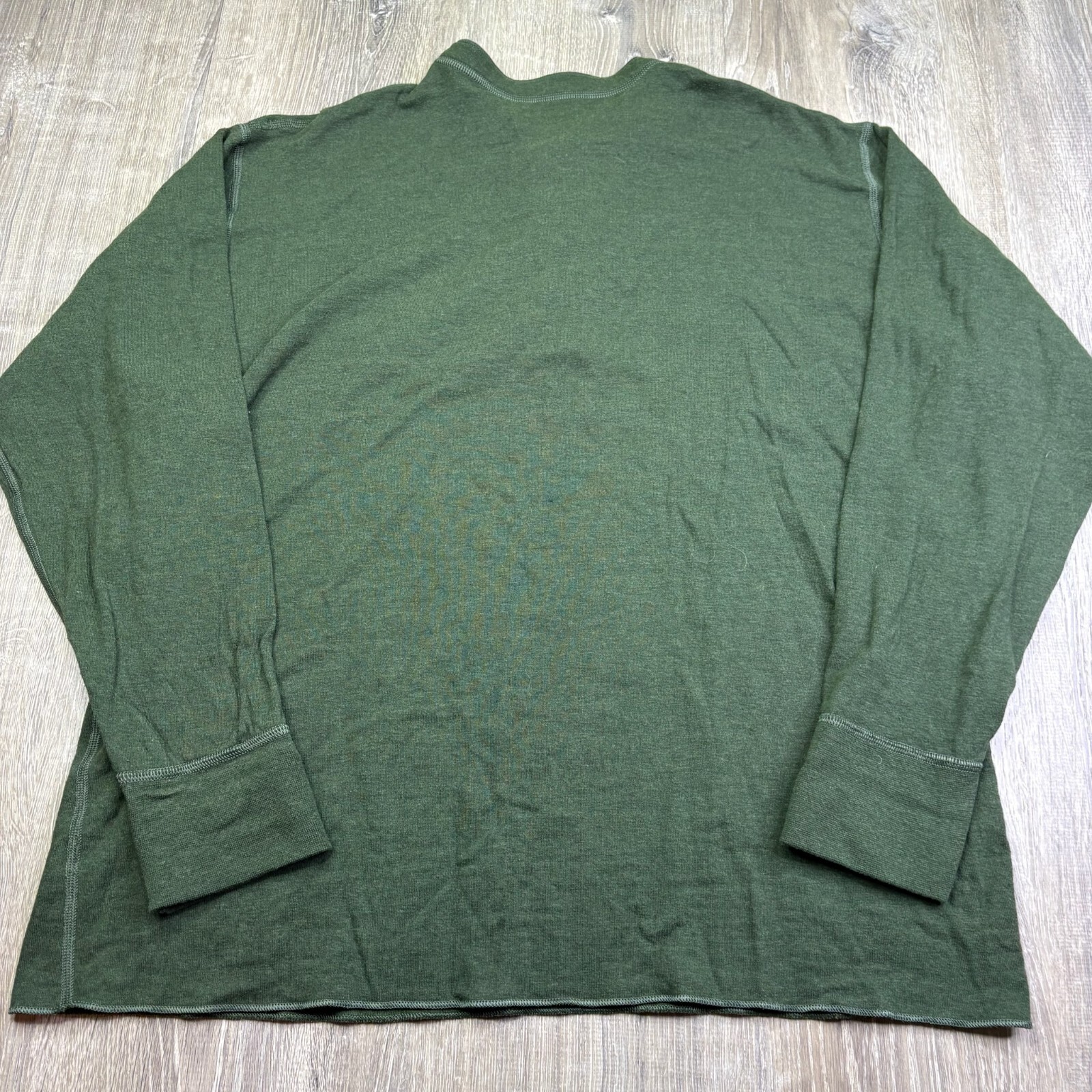L.L. Bean Green Long Sleeve Regular Fit Casual Wear Henley T-Shirt Size X-Large gallery