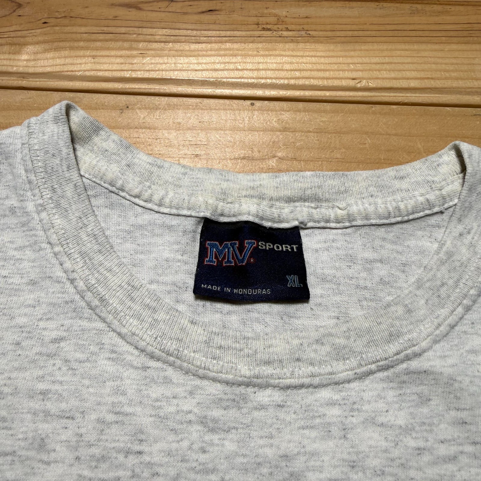 Vintage 90s St Cloud State University Huskies Collegiate Graphic T-Shirt Size XL gallery