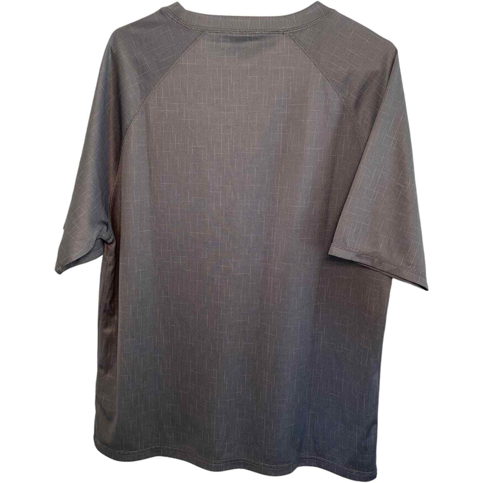ZeroXposur Short Sleeve Rash Guard Shirt Mens Size Large Sun Protection Tee NWOT gallery