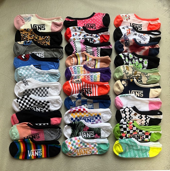 8 Pairs Random Color Women’s Super No Show Socks Size 1-9