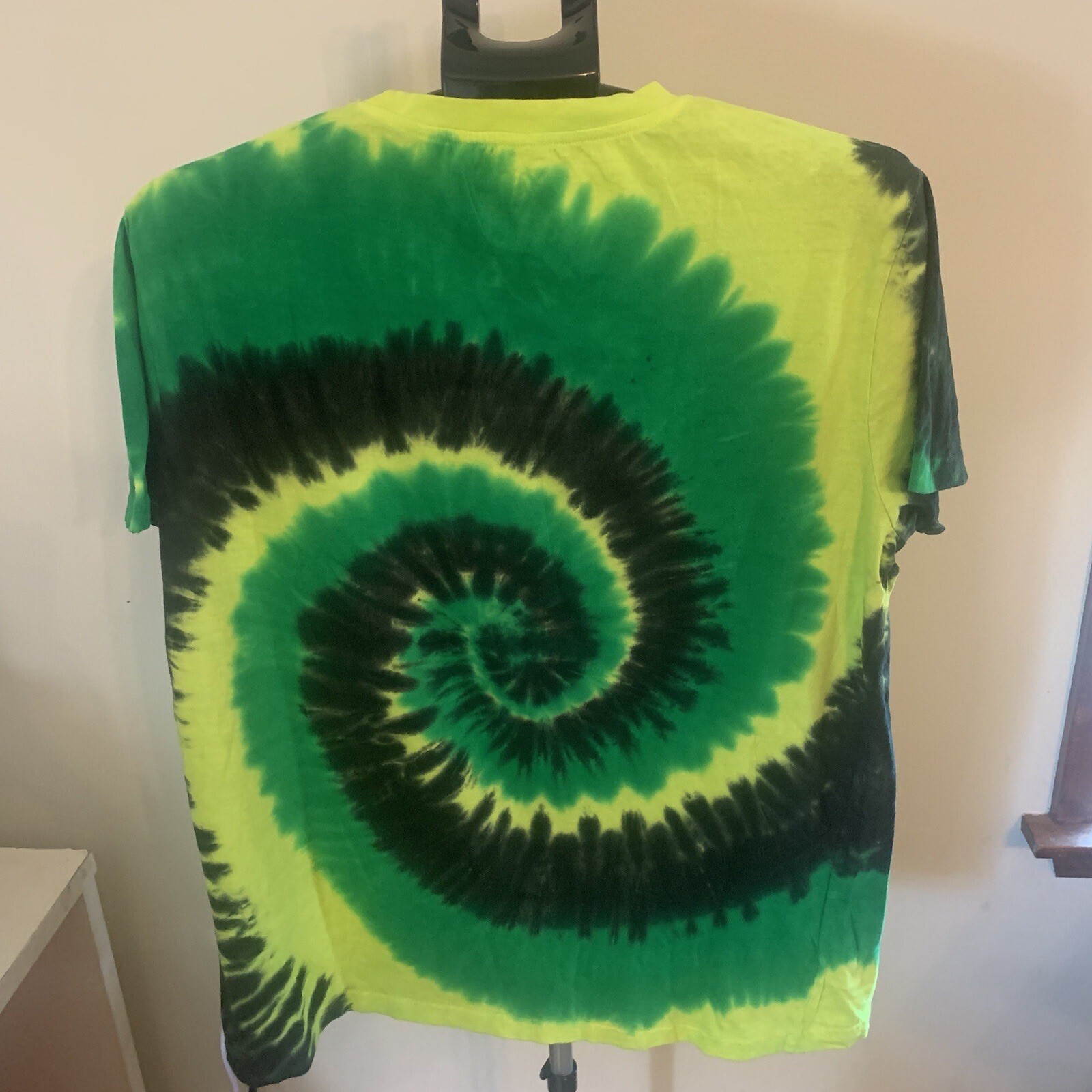 NWT Show Off Clothing Jamaica Good Vibes Only Tie Dye T Shirt Size Large gallery