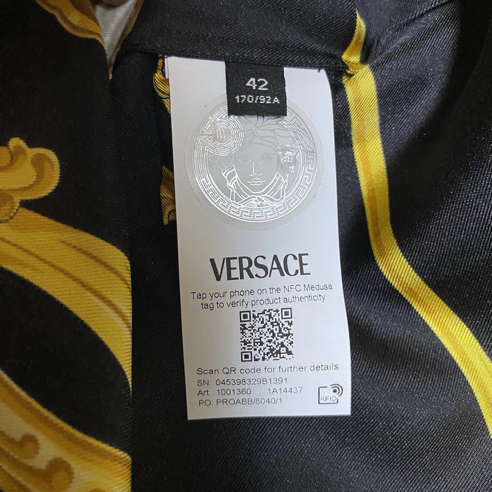 Versace Medusa Cameo silk shirt Size 42-EU NWT Formal Make A Statement gallery