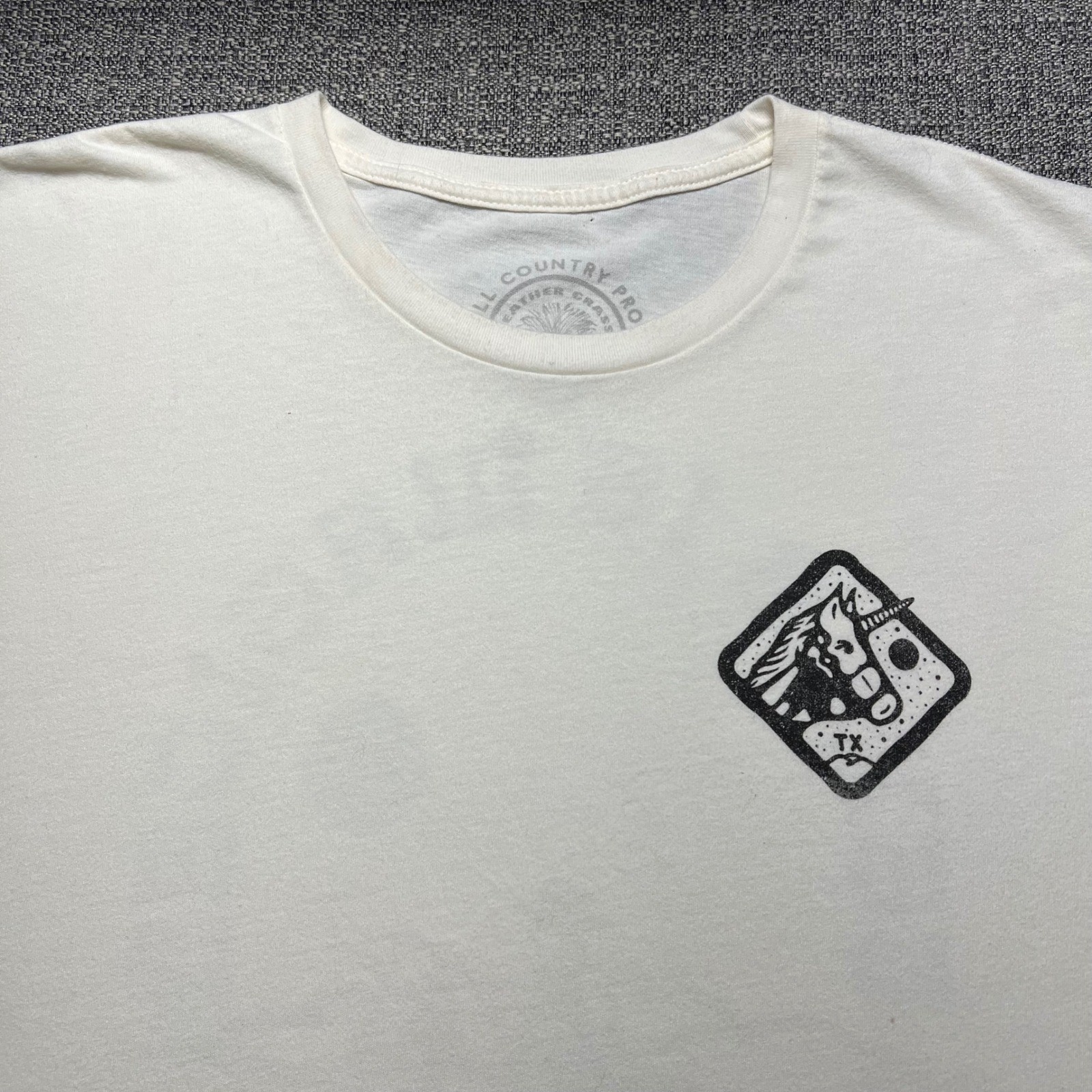Texas Hill Country Provisions Texas Is Magical Unicorn Mens XL White T Shirt gallery