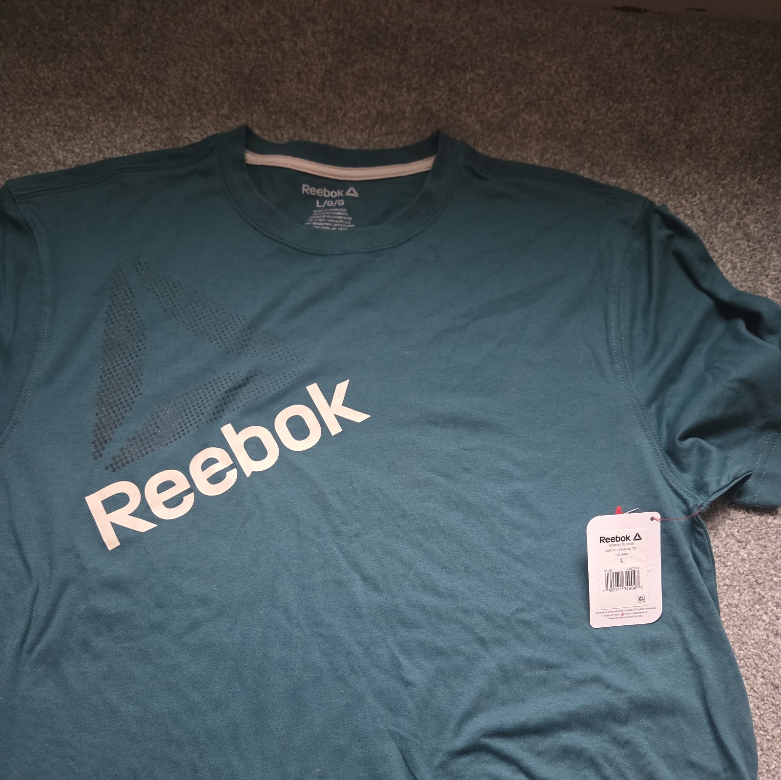 Mens GRAPHIC T SHIRT REEBOK SIZE large