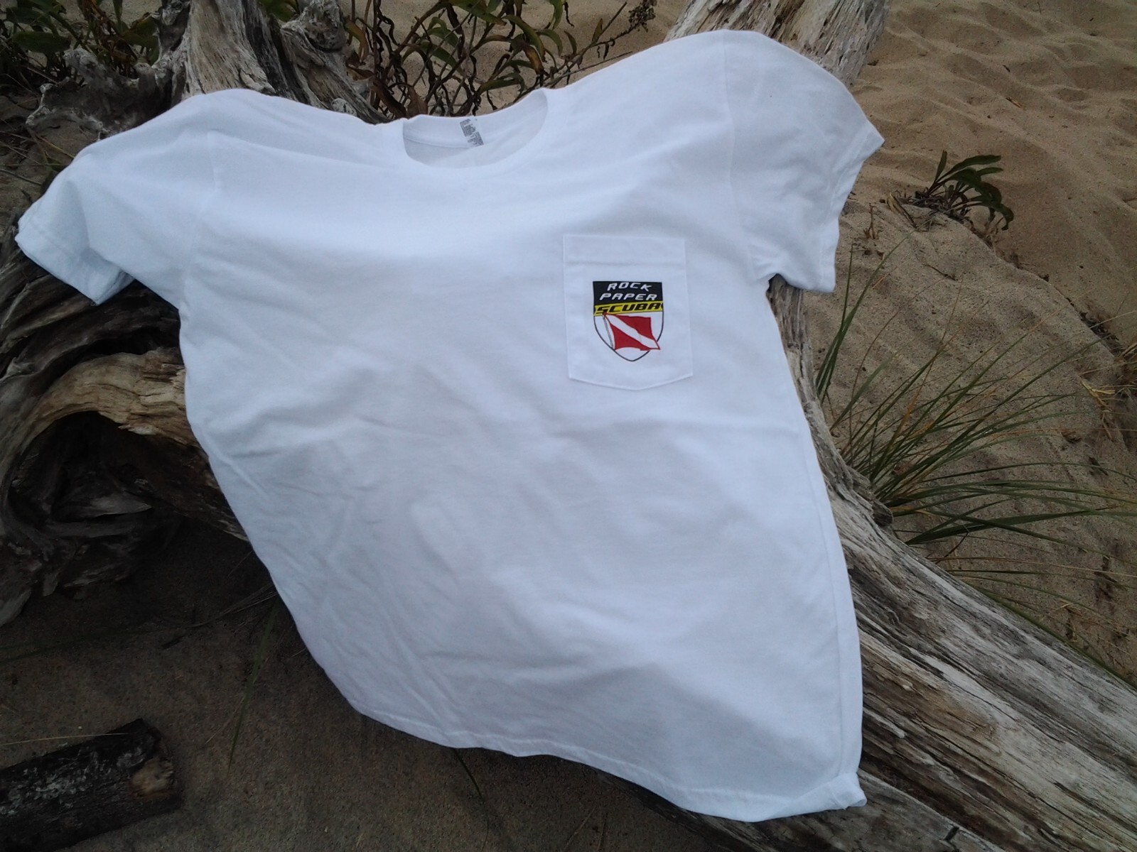 Scuba Diving Pocket T-Shirt, Double-Sided Design, Mens Large gallery