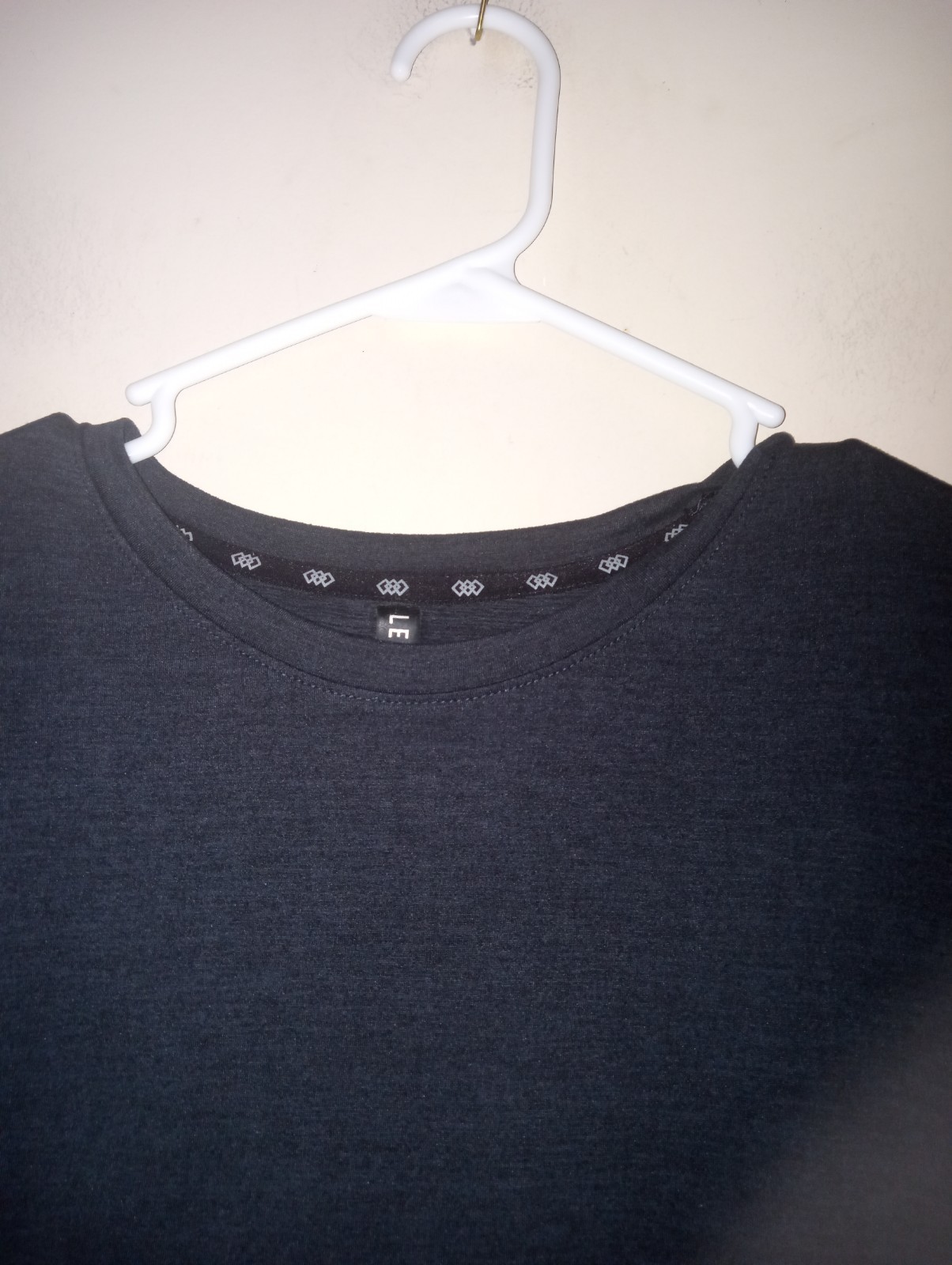 Leg3nd Men's T Shirt Large Short Sleeve Performance Stretch Lifestyle Dark Gray gallery