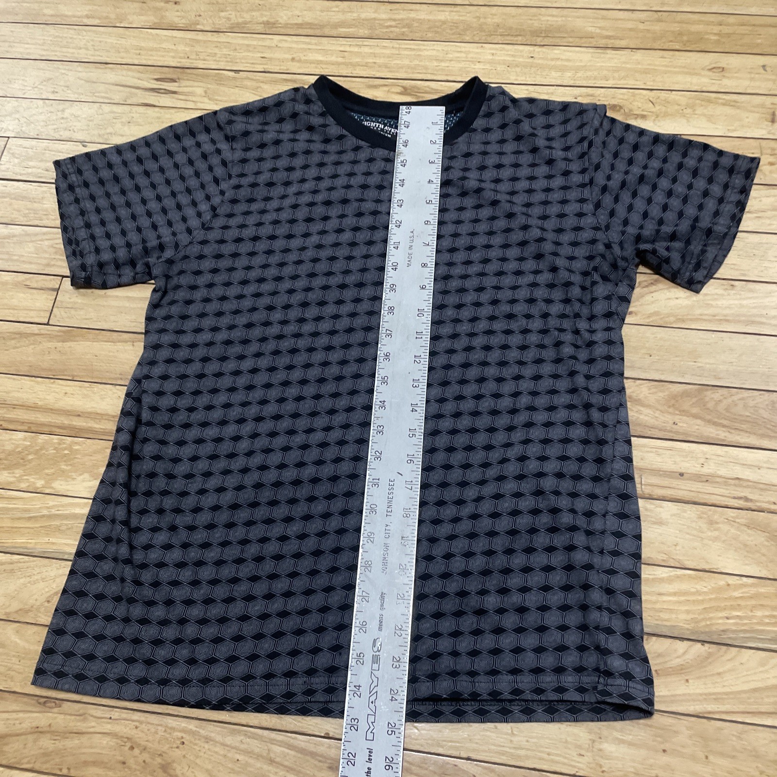 Eighth Avenue Geometric T Shirt Men M Gray Black Art Deco Cube Hexagon Diamond gallery