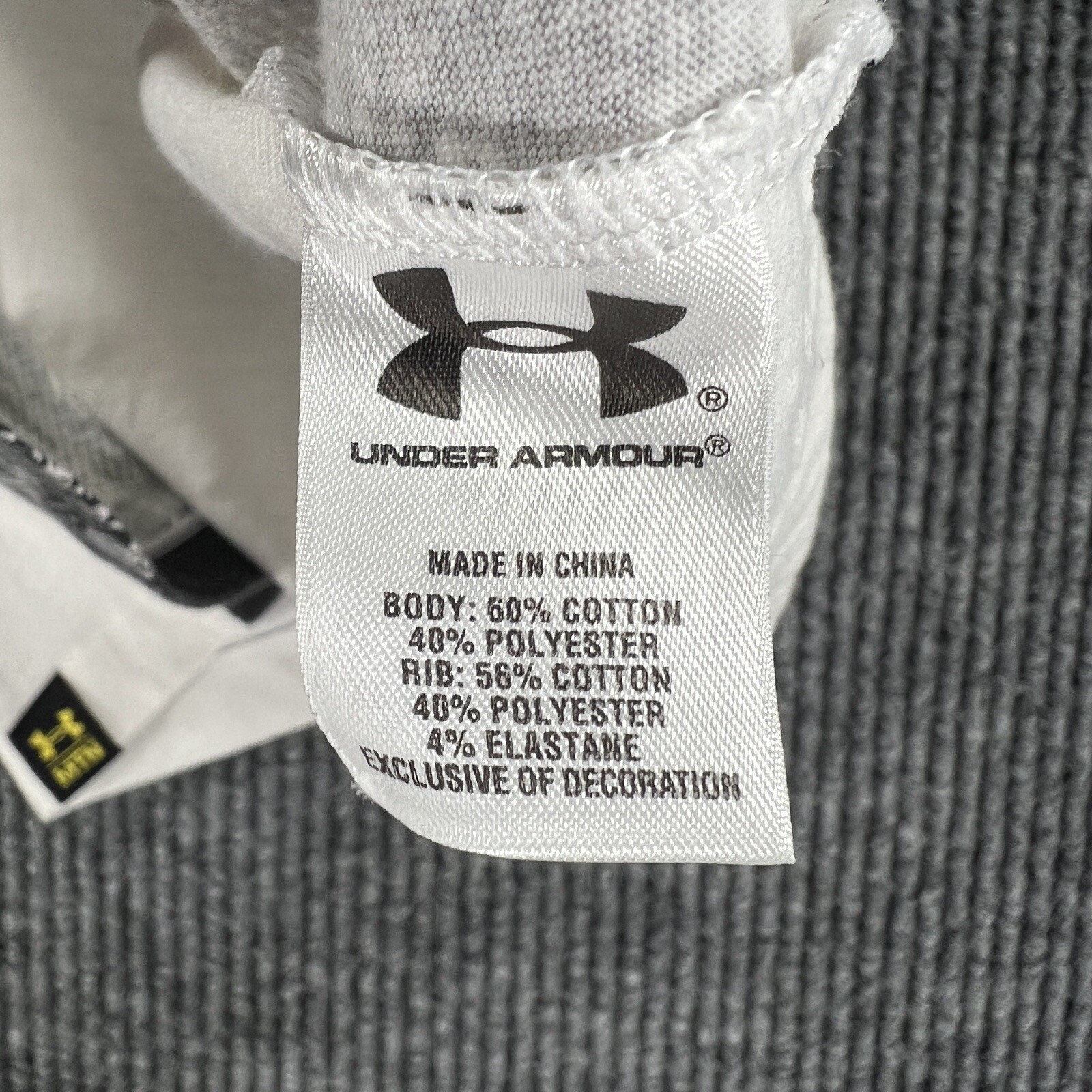 Under Armour Mens Shirt Medium White Mountain Semi-Fitted Short Sleeve White gallery