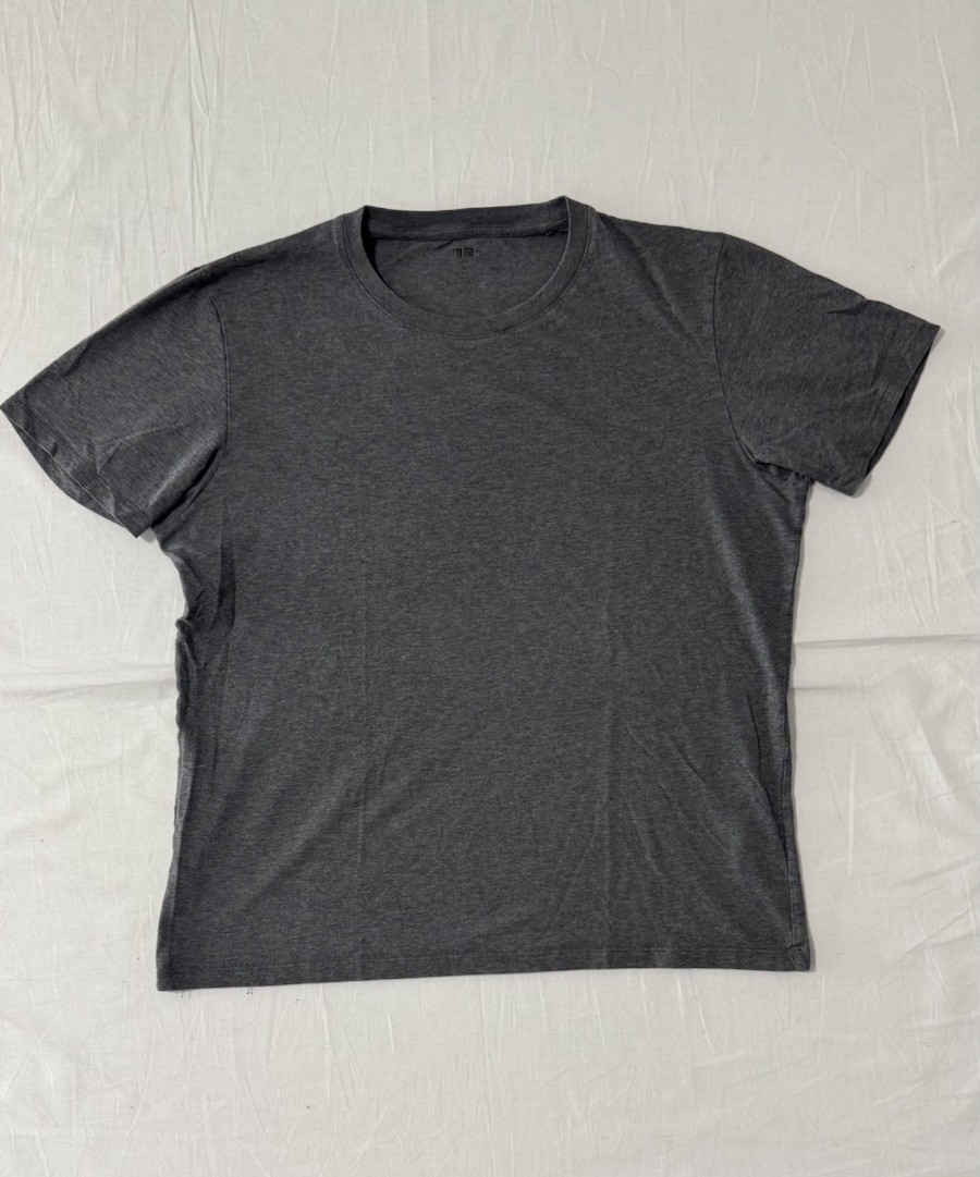 Uniqlo Supima Cotton Crew Neck Short-Sleeve T-Shirt Dark Gray Men’s Size M gallery