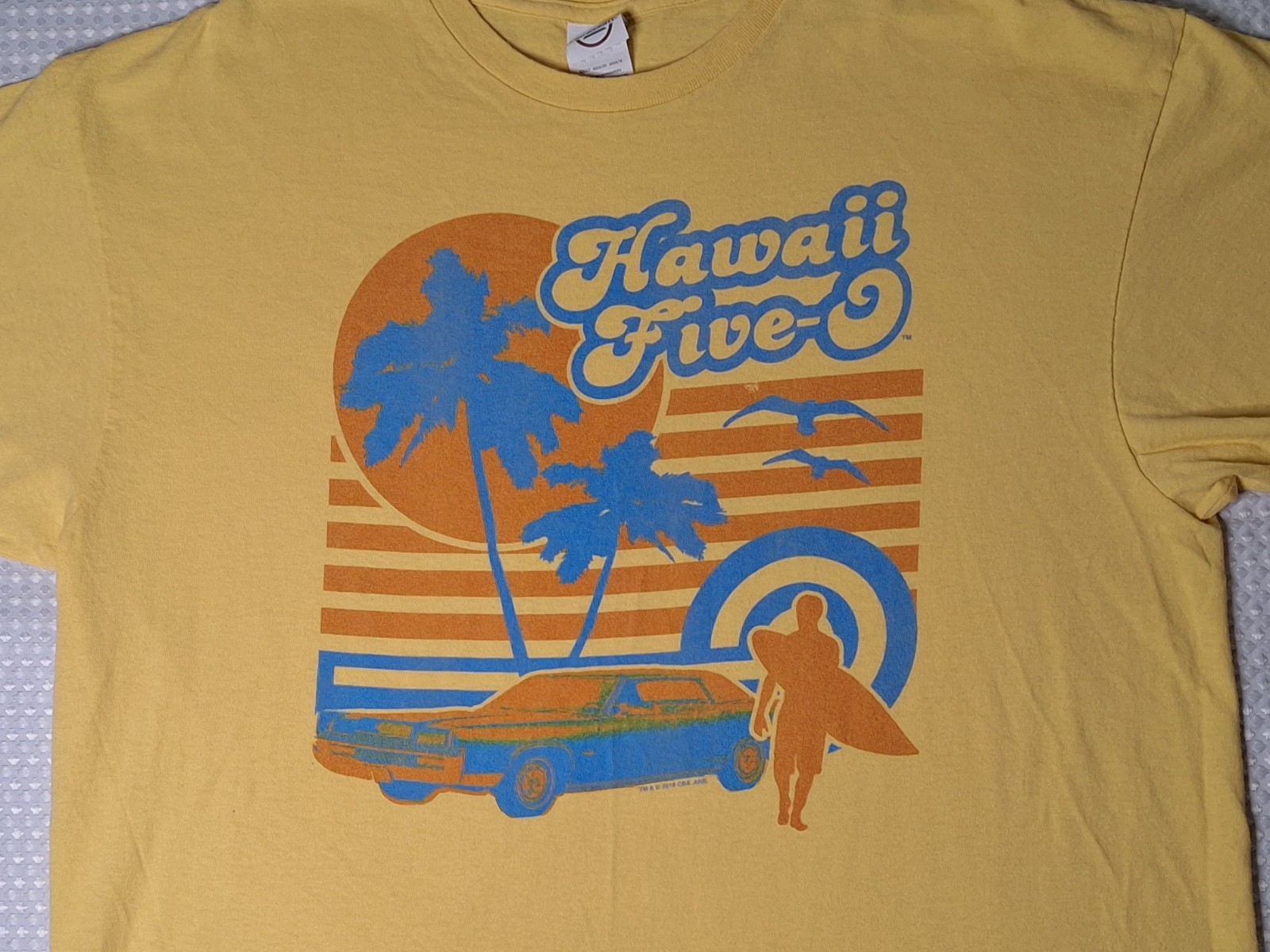 2018 CBS Hawaii Five-O TV Show Yellow Cotton T-shirt Size XL Delta gallery