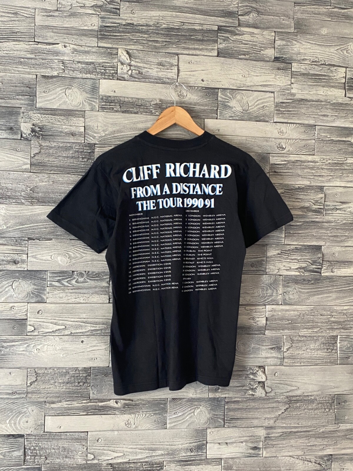 CLIFF RICHARDS 'FROM A DISTANCE THE TOUR 1990-91' Men's Vintage Rock T-Shirt M gallery